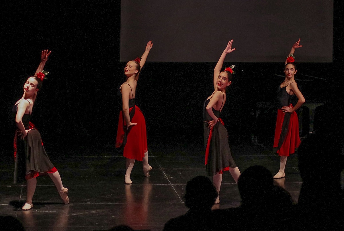 Danza M Sica Y Voces Po Ticas En La Gala De Artfem Esc Nica Noticias