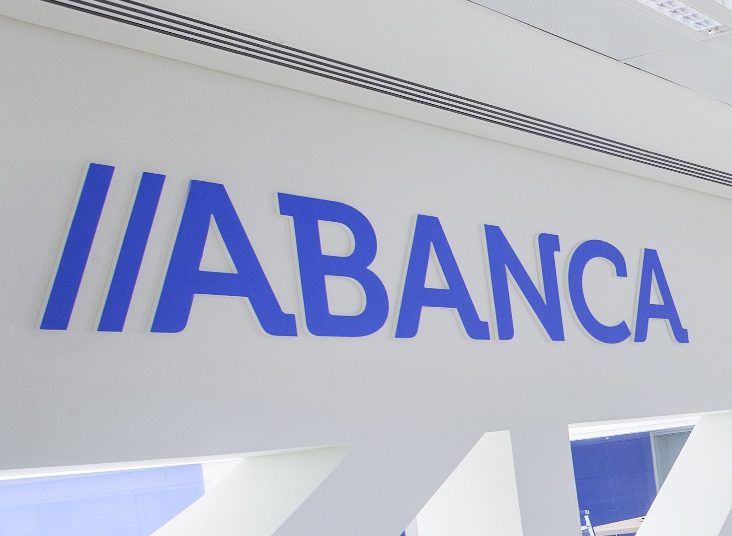 Abanca Report Ganancias R Cord De Millones De Euros En