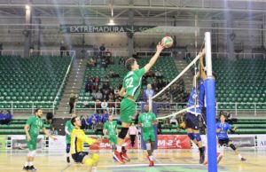 El Extremadura CCPH recibe al segundo clasificado, Voleibol Dumbría