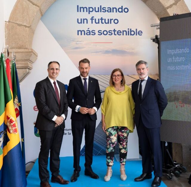 Cox_arranca_en_extremadura.jpg