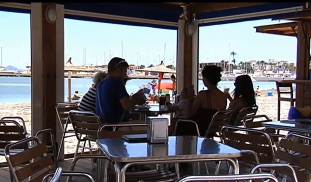 ¿No sabes donde tomar algo en Marbella este verano? Estos son los bares con Soletes Repsol que tienes que conocer
