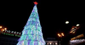 Arbol de Navidad en Madrid. EFE