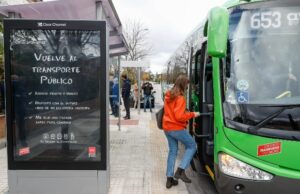 ataque violento en la parada e autobús de Las Rozas