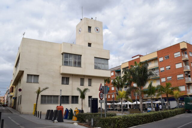 Imagen de la fachada del Ayuntamiento de Vilamarxant. AYTO