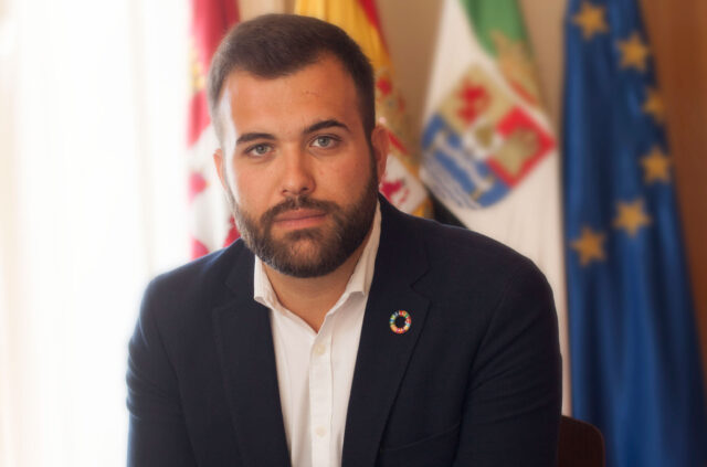 Imagen de Luis Salaya, alcalde de Cáceres. (Ayuntamiento de Cáceres)