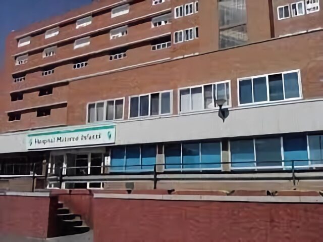 Exterior del Hospital Materno Infantil de Badajoz. (Europa Press)