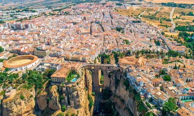 Planes para el puente de mayo: perderte por los rincones de la histórica ciudad de Ronda