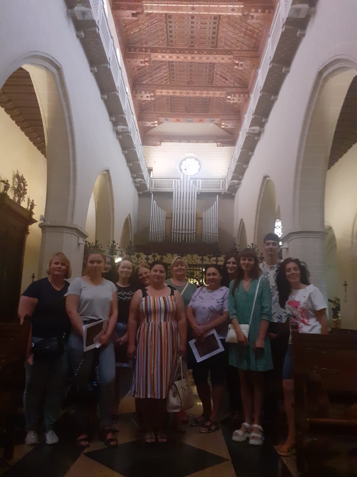 Escuela Taller Los Monotes visitan la techumbre de la Catedral de Teruel en una visita guiada