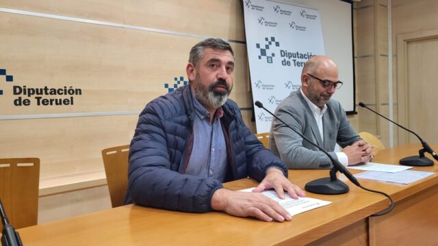 Antonio Pérez, diputado delegado de Agricultura y Ganadería y Antonio Santa Isabel, presidente de la Cámara de Comercio de Teruel. (Diputación de Teruel)