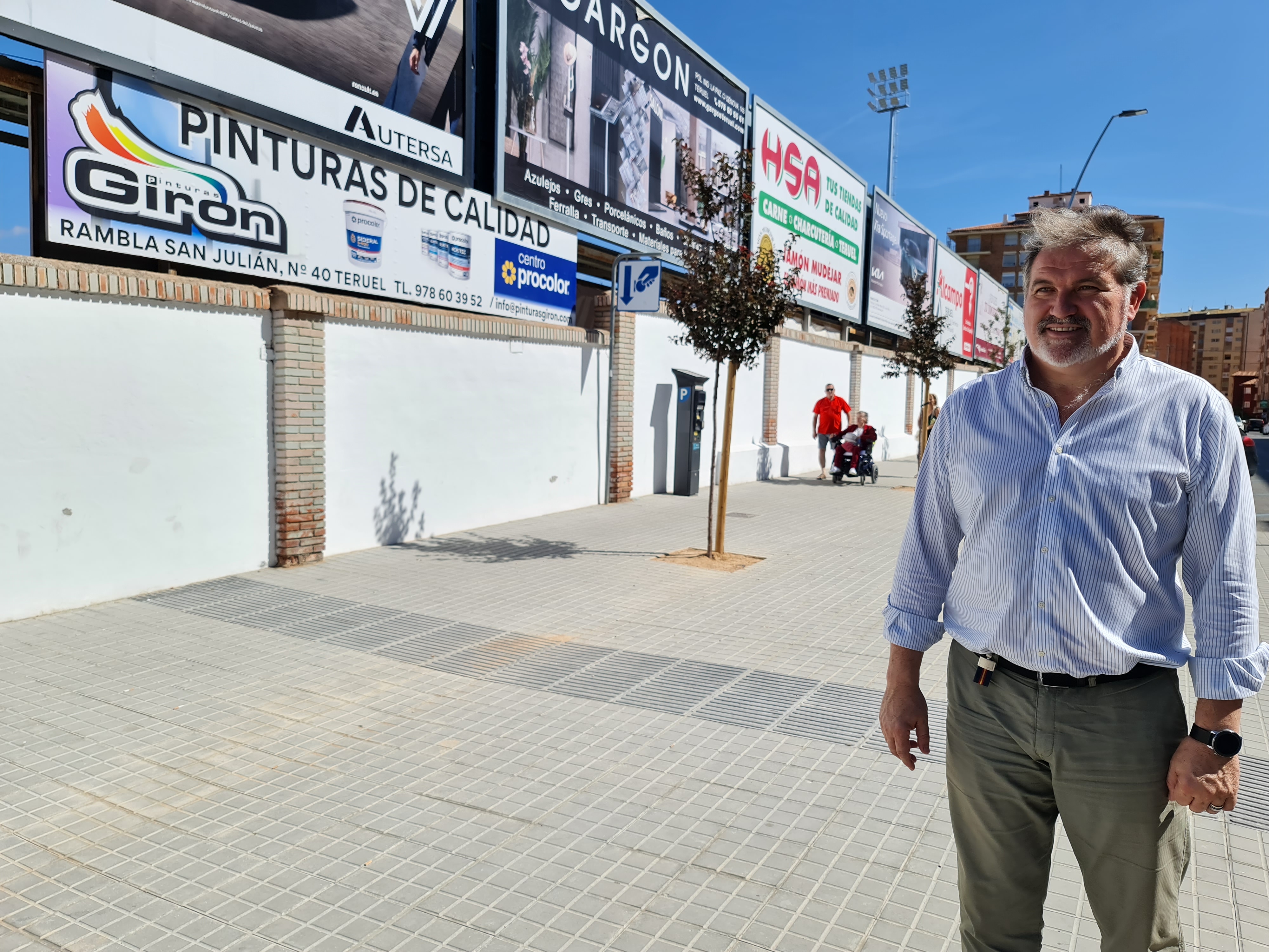Mejora notablemente la accesibilidad en un tramo de la Avenida de AragÃ³n de Teruel tras las obras de ampliaciÃ³n de la acera junto al campo Pinilla
