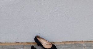  “¡IGUAL FUE UN SECUESTRO! NOCHE DE FIESTA”, el verdadero enigma de estos zapatos callejeros de Teruel