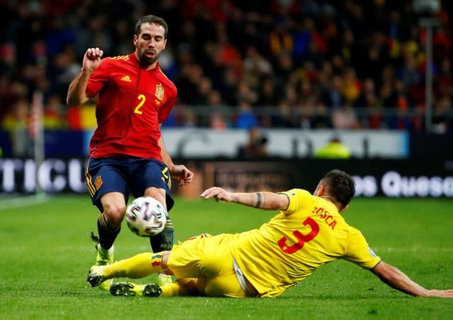 Dani Carvajal en un partido con la Selección Española. EFE