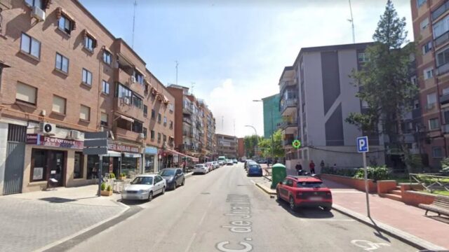 Avenida Juan XXIII de Móstoles, donde fue encontrado el matrimonio fallecido. Google Maps