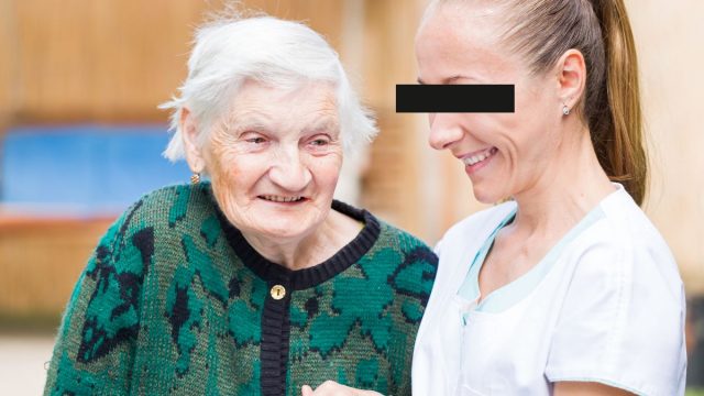 Cuidadora roba a anciana de 95 años en Valladolid