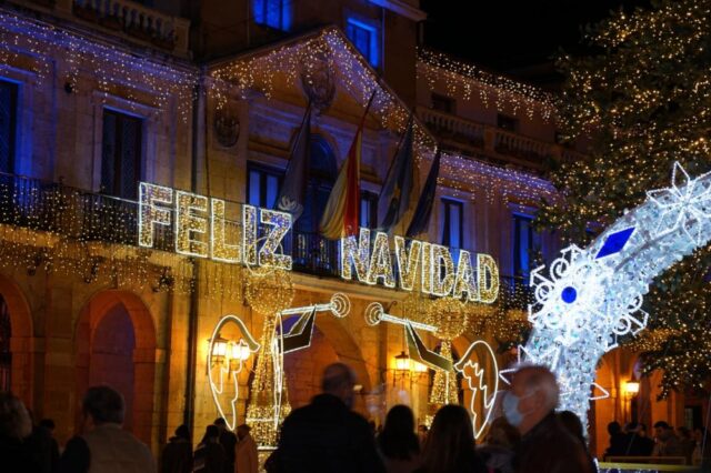 Asturias inaugura la Navidad con el encendido de las luces. (Ayuntamiento de Oviedo)