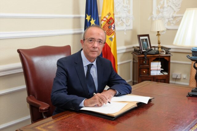 Imagen de Miguel de la Fuente, exdecano del Colegio de Economistas de Asturias. (Europa Press)