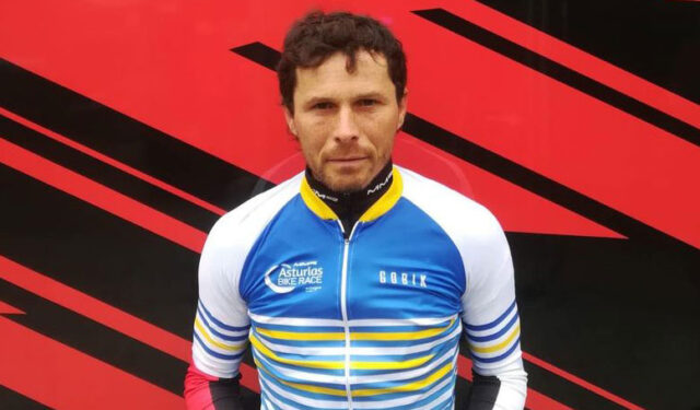 Imagen del ciclista gijonés Agustín Navarro, 'Guti'. (Página de Facebook de MMR Bikes)