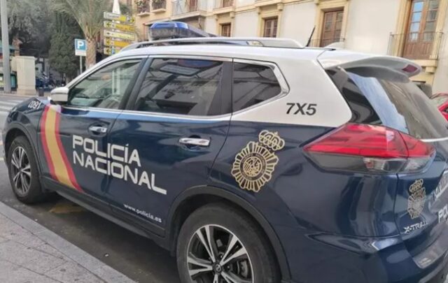 cinco jóvenes detenidos en Gijón por robar los ordenadores de su instituto