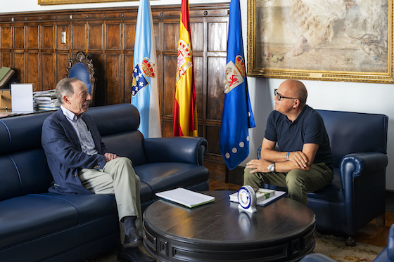 Reunion de Manuel Baltar co alcalde de Beariz 2