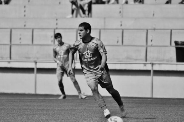 ÚLTIMA HORA | Tragedia futbolística en Ourense: la afición y el Arenteiro lloran la muerte del joven canterano