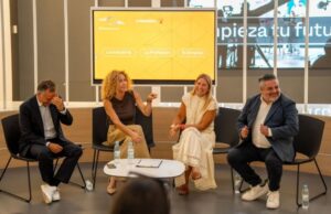 Estudiantes exploran la televisión y radio de la mano de The Core y Atresmedia