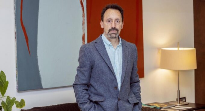 “La IA podría destruir más empleo del que genera: el reto es prepararse”