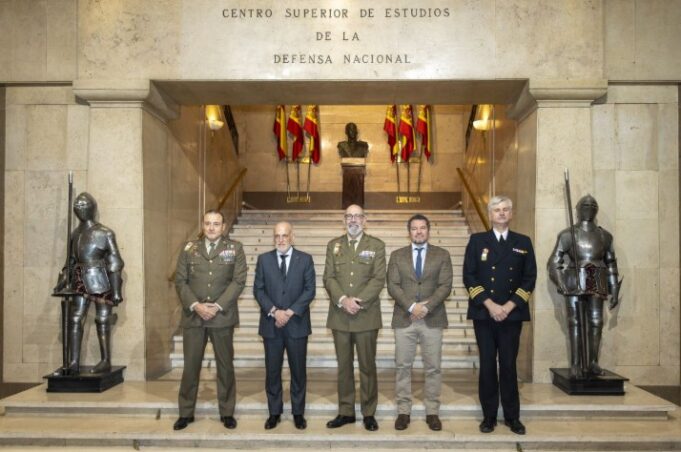 LALIGA y Ceseden refuerzan la proyección internacional de España mediante el deporte