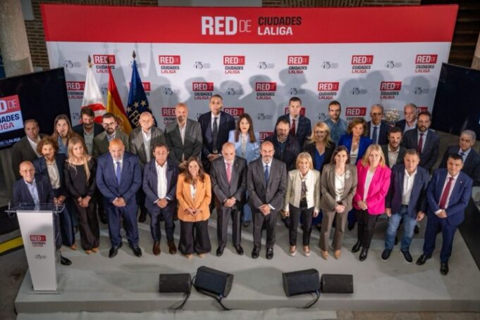 La FEMP y LALIGA presentan una red de ciudades contra el odio deportivo
