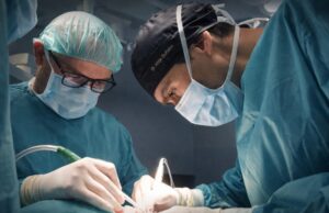 Un solo quirófano, solución completa: así cambia la cirugía maxilofacial con tecnología 3D