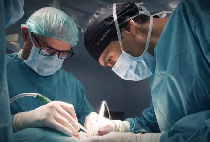 Un solo quirófano, solución completa: así cambia la cirugía maxilofacial con tecnología 3D
