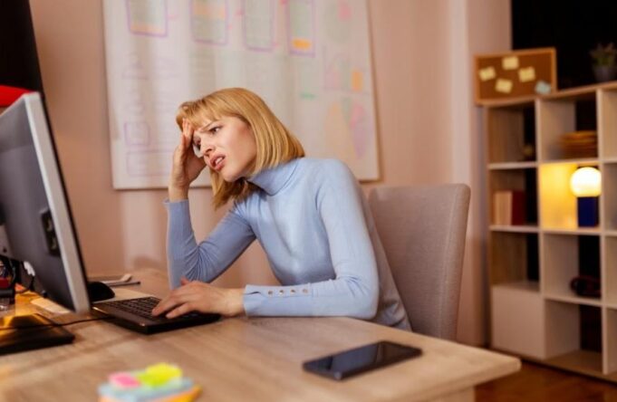 Procrastinación, impulsividad y caos mental, el lado invisible del TDAH en adultos