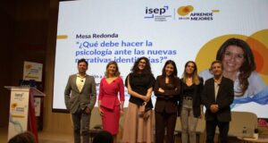 La adolescencia afronta nuevos riesgos por la presión de las redes sociales