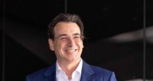 Luis Sentis aborda los retos éticos, sociales y laborales de la robótica