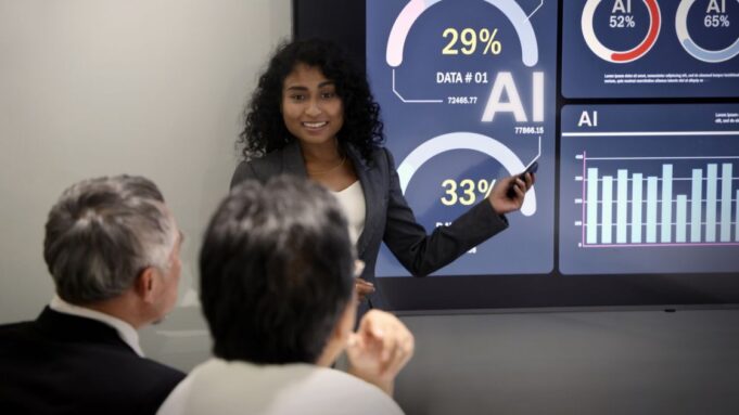 Las empresas desaprovechan la IA por mantener procesos fragmentados