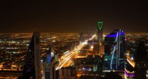 Arabia Saudí refuerza su liderazgo en inteligencia artificial con un nuevo marco nacional para una adopción responsable
