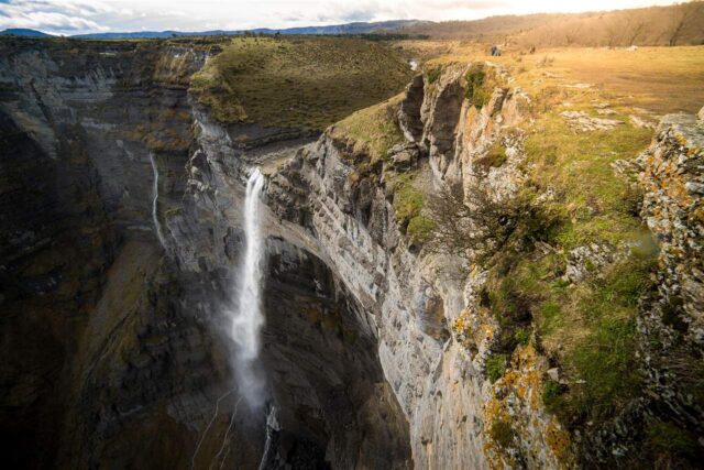 VÍDEO | ¡Se encuentra a 35 km de Vitoria! El paraíso de la cascada más impresionante y grande de España