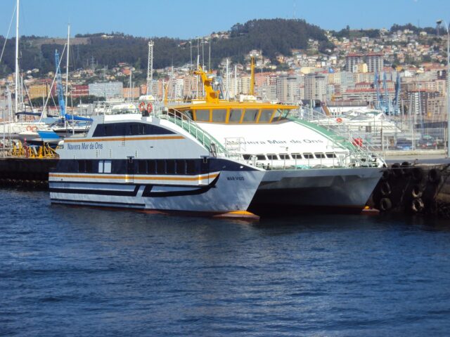 Susto en el mar: el catamarán Mar de Vigo desaloja a 250 personas debido a una avería