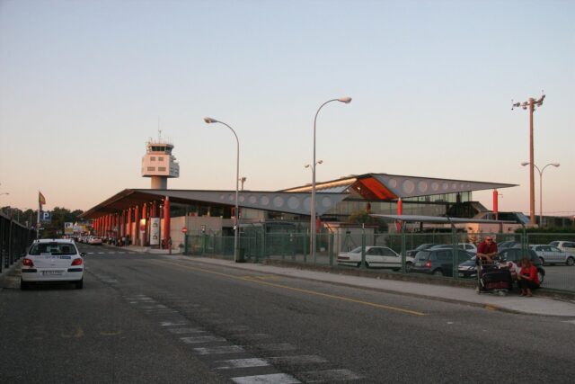 El sistema antiniebla del Aeropuerto de Vigo desvía varios vuelos y podría estar estropeado hasta el viernes