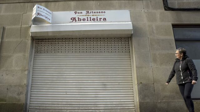 Se apagan los hornos en la Panadería Abelleira tras 142 años