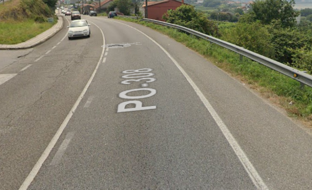 Las lluvias causan un nuevo socavón en una carretera de Pontevedra