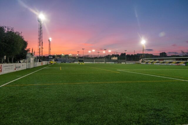 ¿Qué pasará con los campos de césped artificial de Ávila? Europa pide la eliminación de ellos en este tiempo