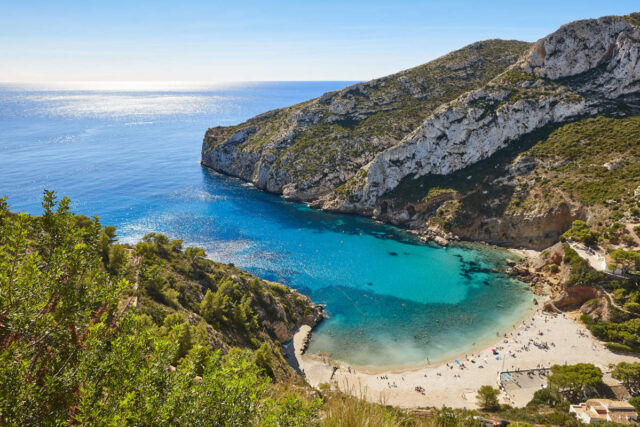 ¡Calor, mar y arena! Estas son las mejores playas de Alicante según National Geographic