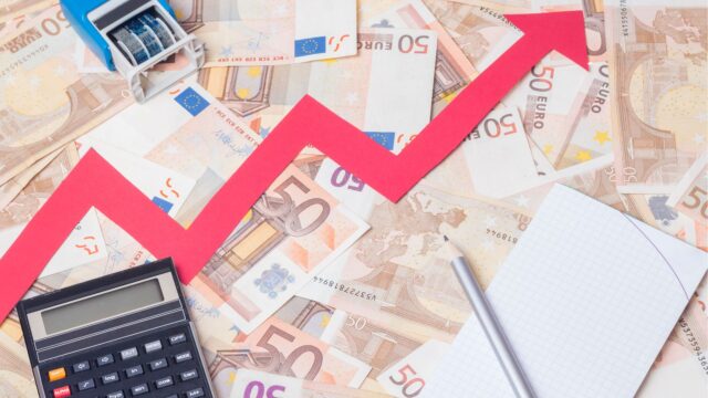 Governo a negociar aumento salário mínimo para 820 euros