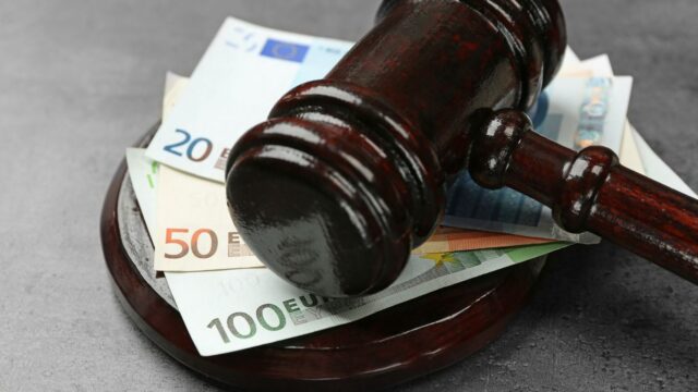 Foram aplicadas multas de 465 mil euros à Meo, Nos, Vodafone e Nowo por serviços de valor acrescentado
